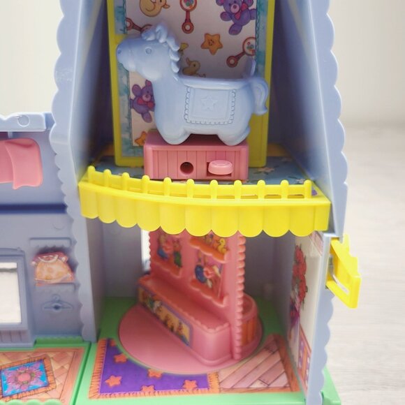 Vintage 1994 TAKARA Furry Families, Lion Family Enchanted Playhouse + furniture - Picture 15 of 16